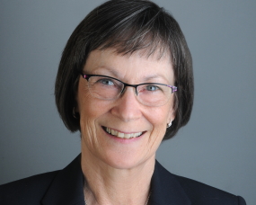 Image of Joanne MACEWAN
